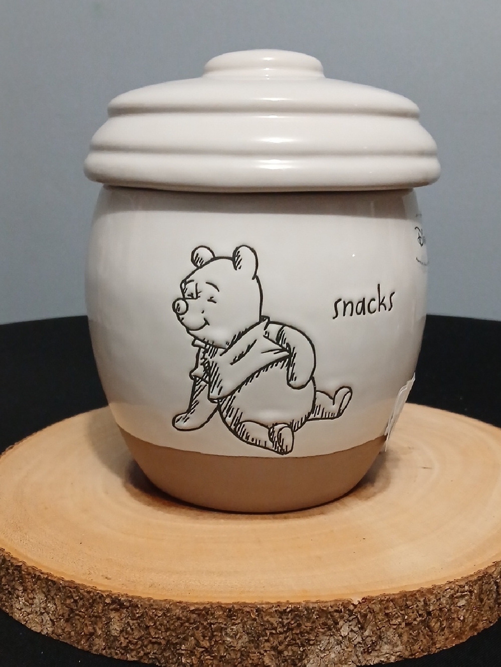 New!! Disney White and Tan Ceramic Snack Canister with Winnie the Pooh Sketch